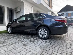Toyota Camry SE 4dr Sedan (2.5L 4cyl 6A) 2015 Blue