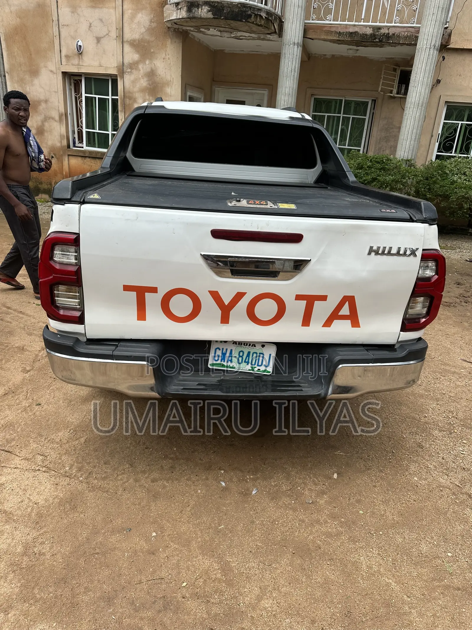 Toyota Hilux 2011 White
