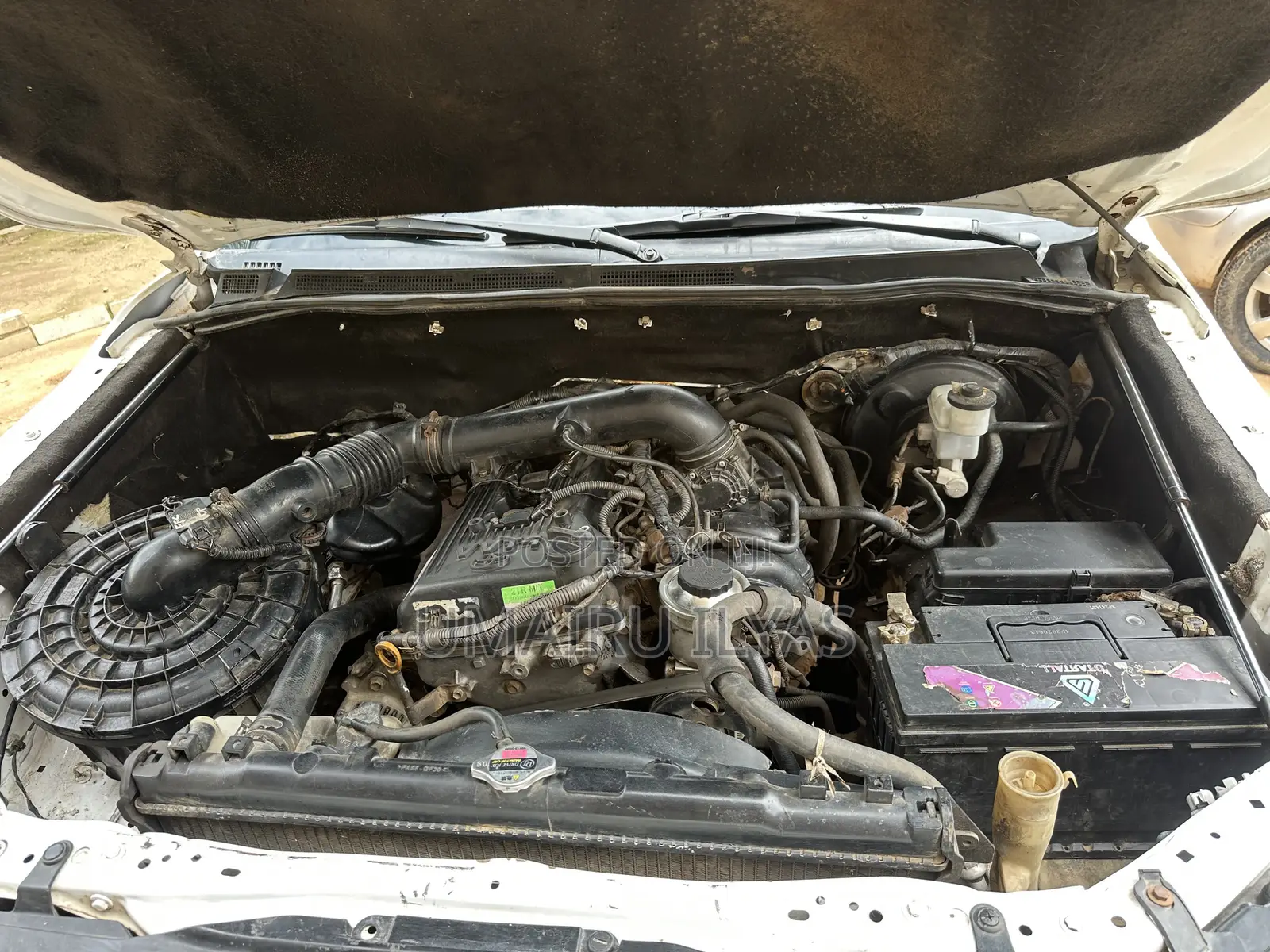 Toyota Hilux 2011 White