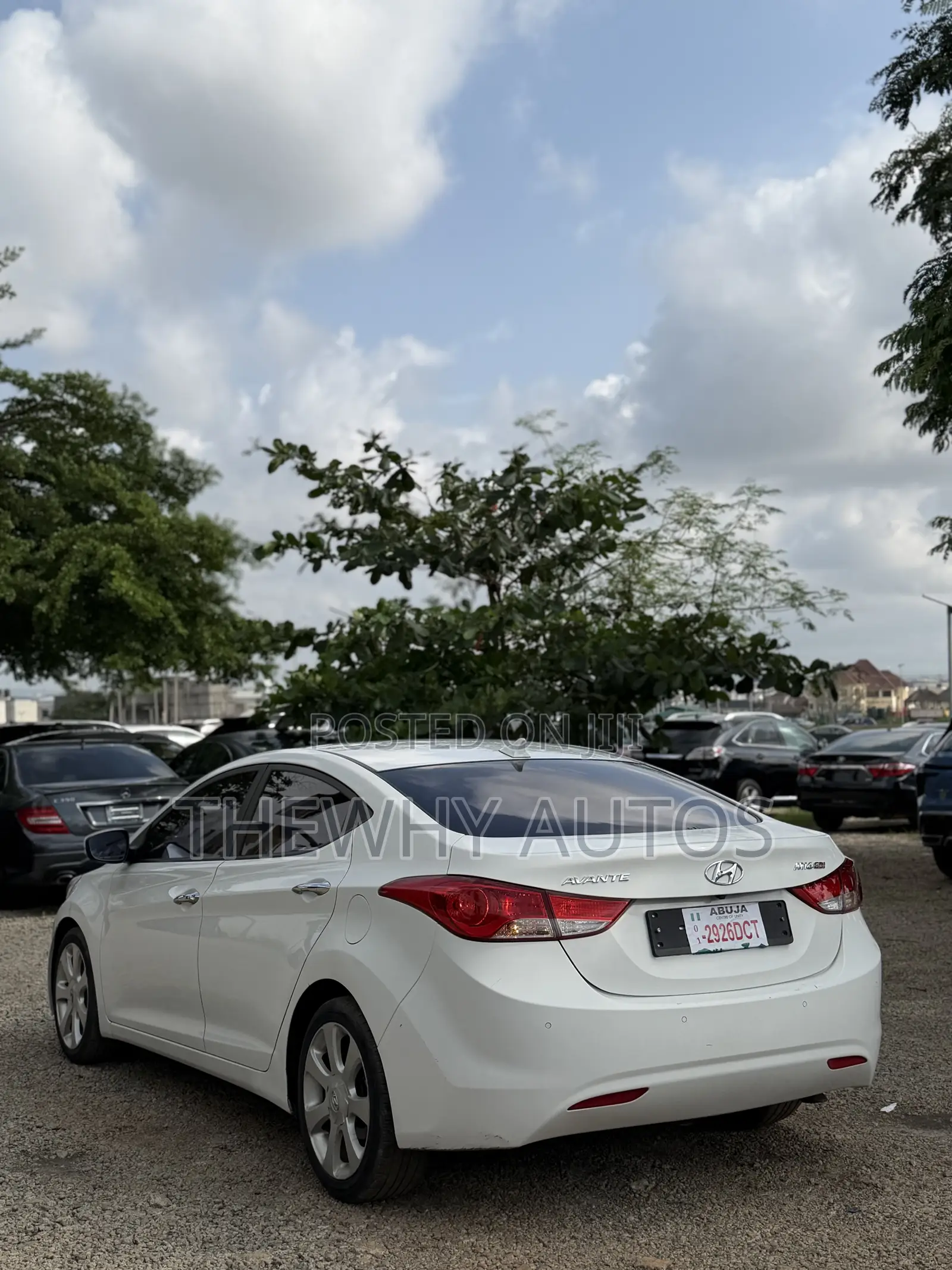 Hyundai Avante 2011 White