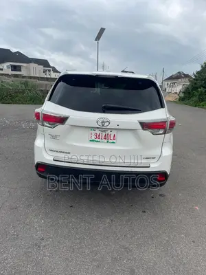 Toyota Highlander Limited Platinum V6 4x2 (3.5L 6cyl 6A) 2016 White