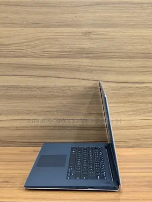 Laptop Dell Precision 15 5540 32GB Intel Core i7 SSD 1T