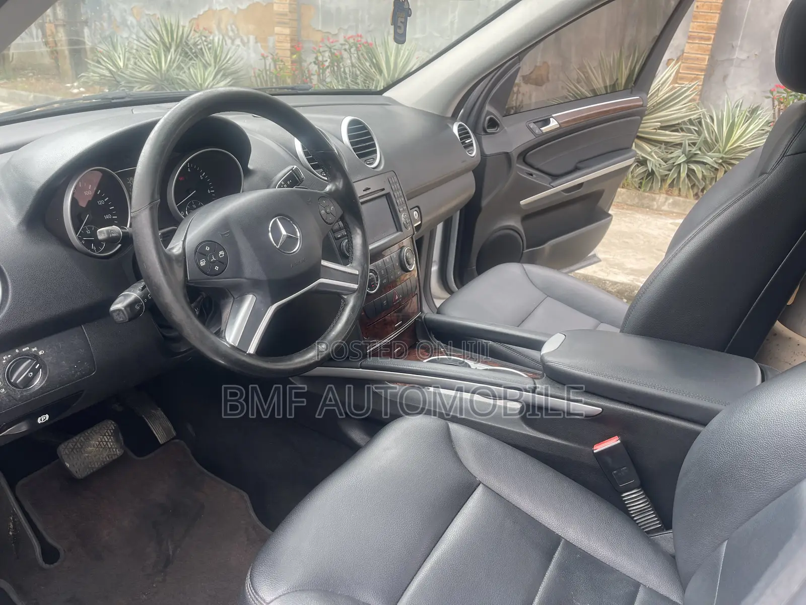 Mercedes-Benz M Class 2010 Silver