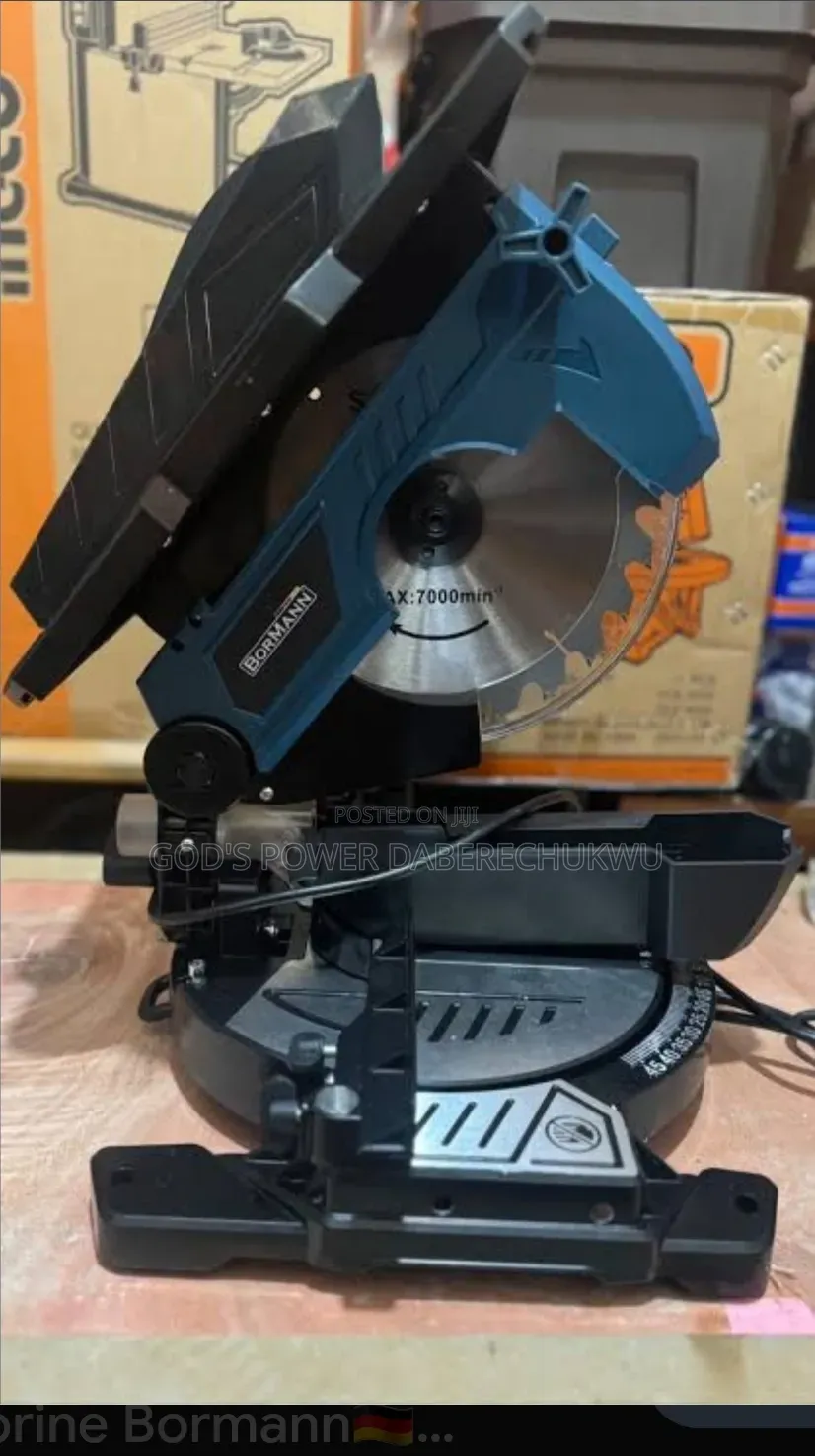 Miter Saw Machine