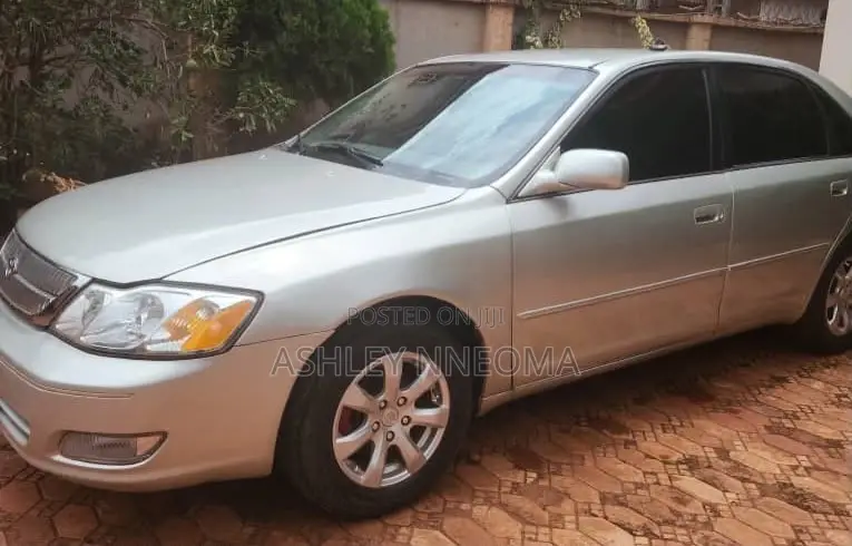 Toyota Avalon 2002 Silver