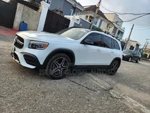 Mercedes-Benz GLB-Class 2022 White