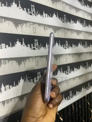 Apple iPhone 11 64 GB Purple