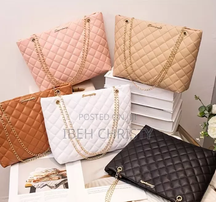 Fashionable Tote Bag