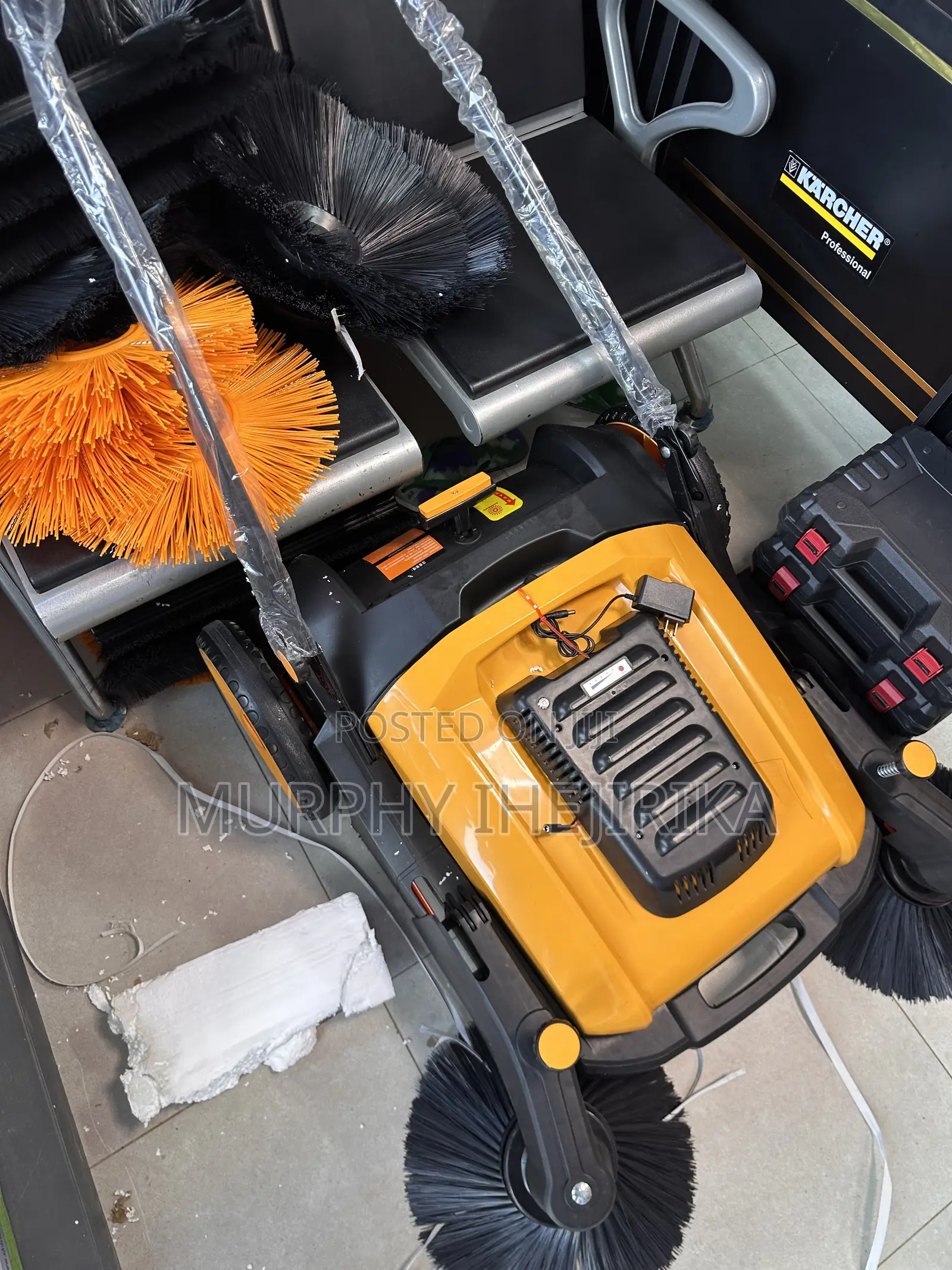 Battery Powered Multi-Brush Push/Walk-Behind Floor Sweeper