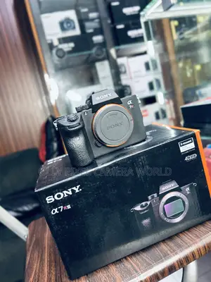 Sony A7R III Body