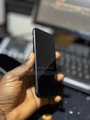 Apple iPhone XR 64 GB Black