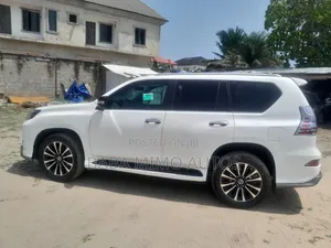 Lexus GX 460 AWD 2022 White