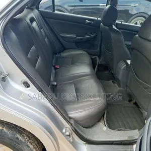 Honda Accord 2005 Silver