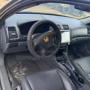 Honda Accord 2005 Silver