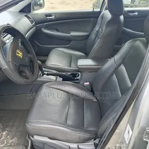 Honda Accord 2005 Silver