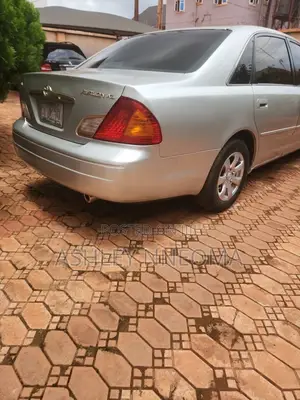 Toyota Avalon 2002 Silver