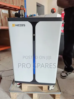HiCCES 300W / 896Wh All-in-One Portable Solar Generator Lithium Power