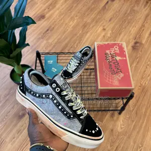 Vans Sneakers