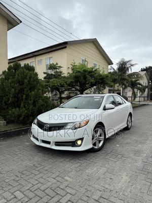 Toyota Camry SE 4dr Sedan (2.5L 4cyl 6A) 2013 White