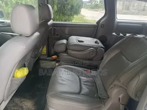 Toyota Sienna LE AWD 2009 Silver