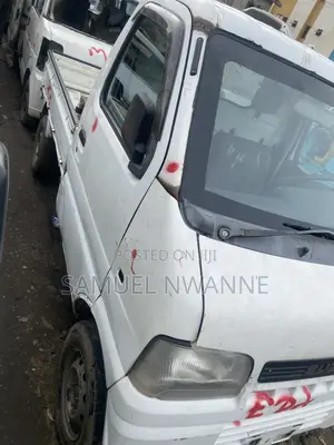 Suzuki Every 2005 White