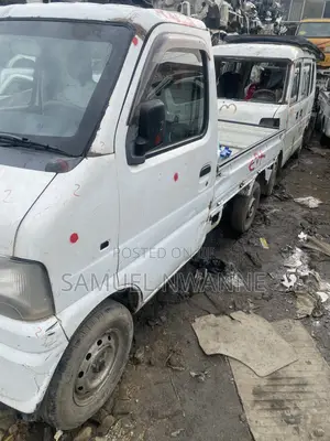 Suzuki Every 2005 White
