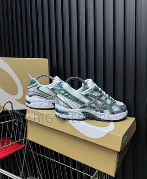 Asics Gel Sneakers