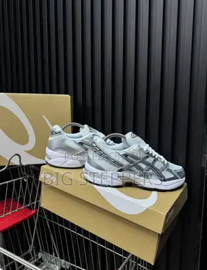 Asics Gel Sneakers