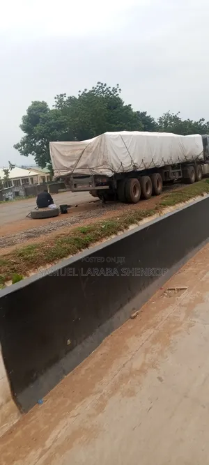 Distributor of Dangote and Bua Cement