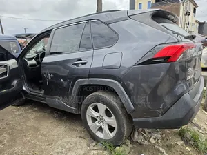 Toyota RAV4 2022 Gray