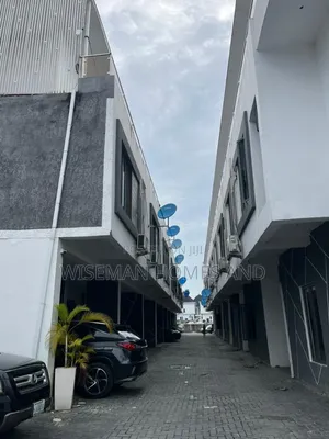 3bdrm Penthouse in Lekki County Homes, Ikota for sale