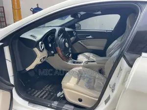 Mercedes-Benz CLA-Class 2016 White