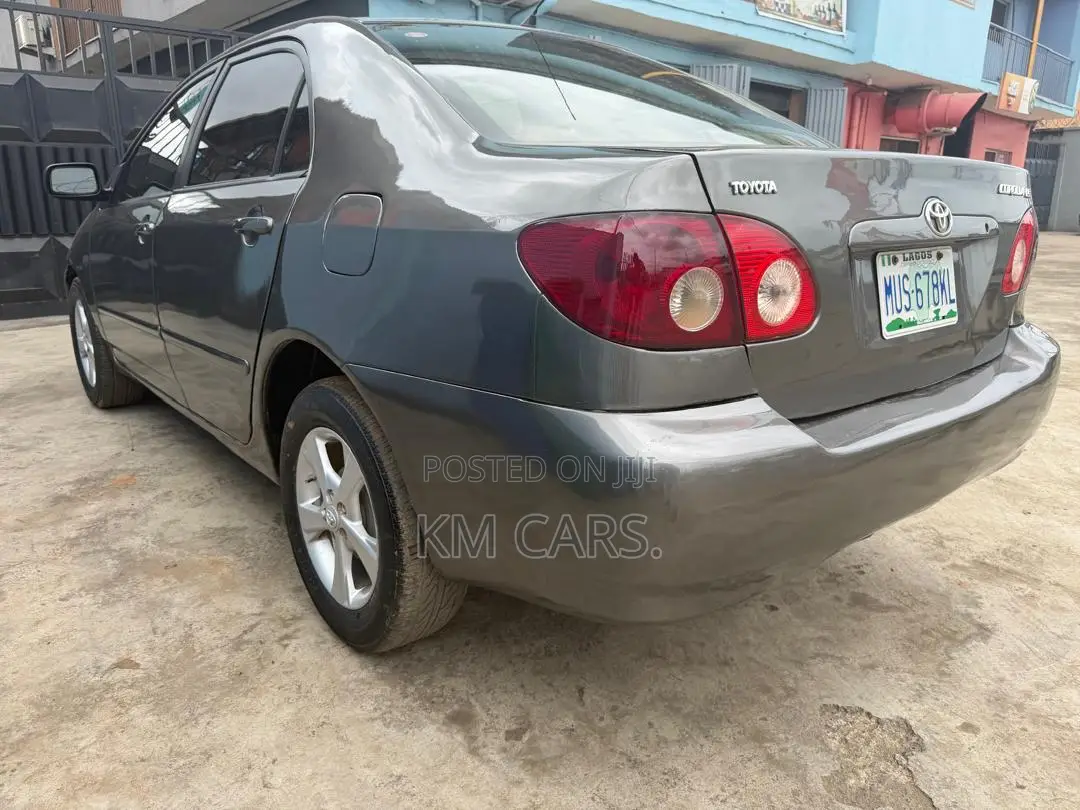 Toyota Corolla 2007 Gray