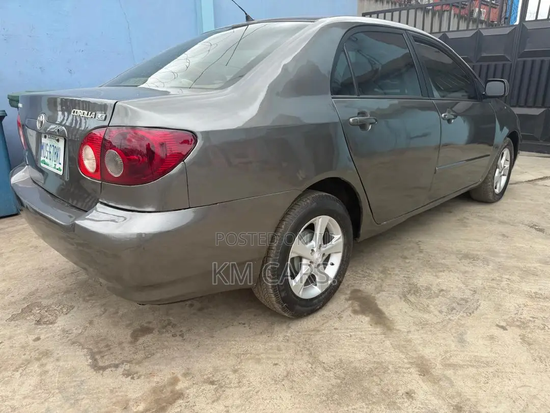 Toyota Corolla 2007 Gray