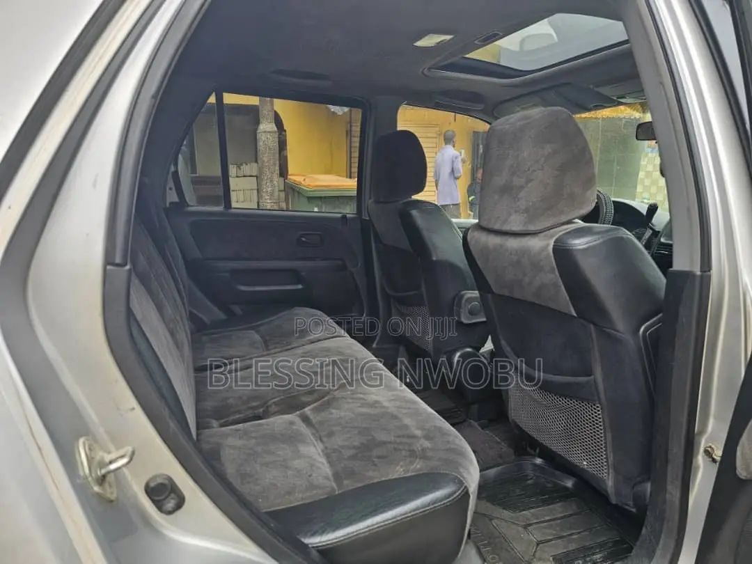 Honda CR-V 2002 Silver