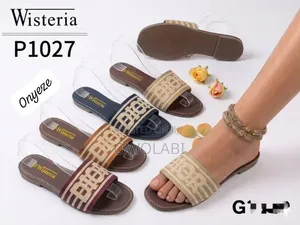 Dior Slippers Fashion Slippers Are Adorable