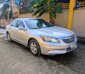 Honda Accord 2010 Silver