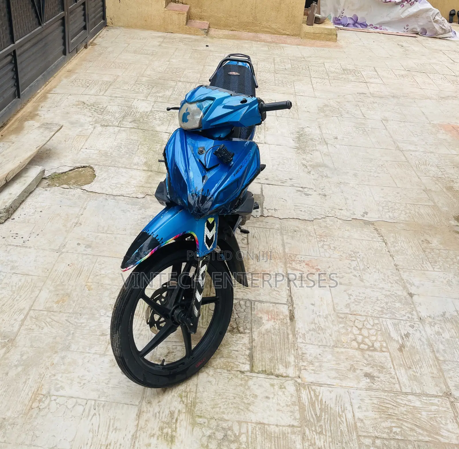 TVS Neo NX 2025 Blue