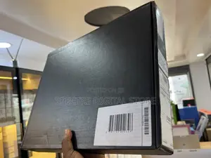 New Laptop Dell Latitude 3590 32GB Intel Core Ultra 7 SSD 1T