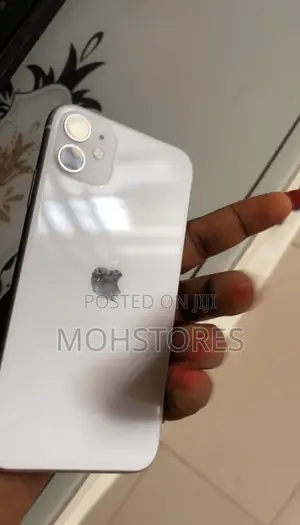 Apple iPhone 11 64 GB White