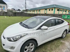 Hyundai Elantra GLS Sedan FWD (1.8L 4cyl 6A) 2013 White