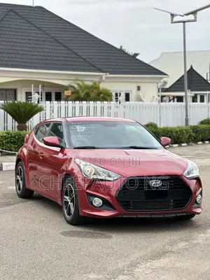 Hyundai Veloster Base 2016 Red