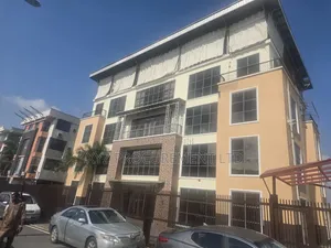 Massive Plaza for Sale Im Wuye