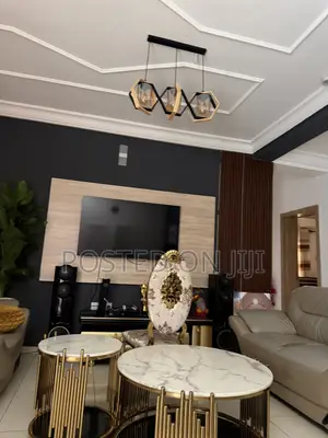 Cozy Apartment Few Minutes Drive From the Airport