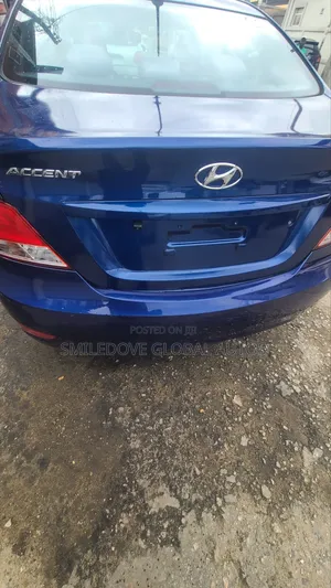 Hyundai Accent SE Sedan 2016 Blue