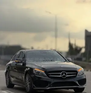 Mercedes-Benz C400 2016 Black