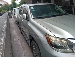 Lexus GX 2014 Silver