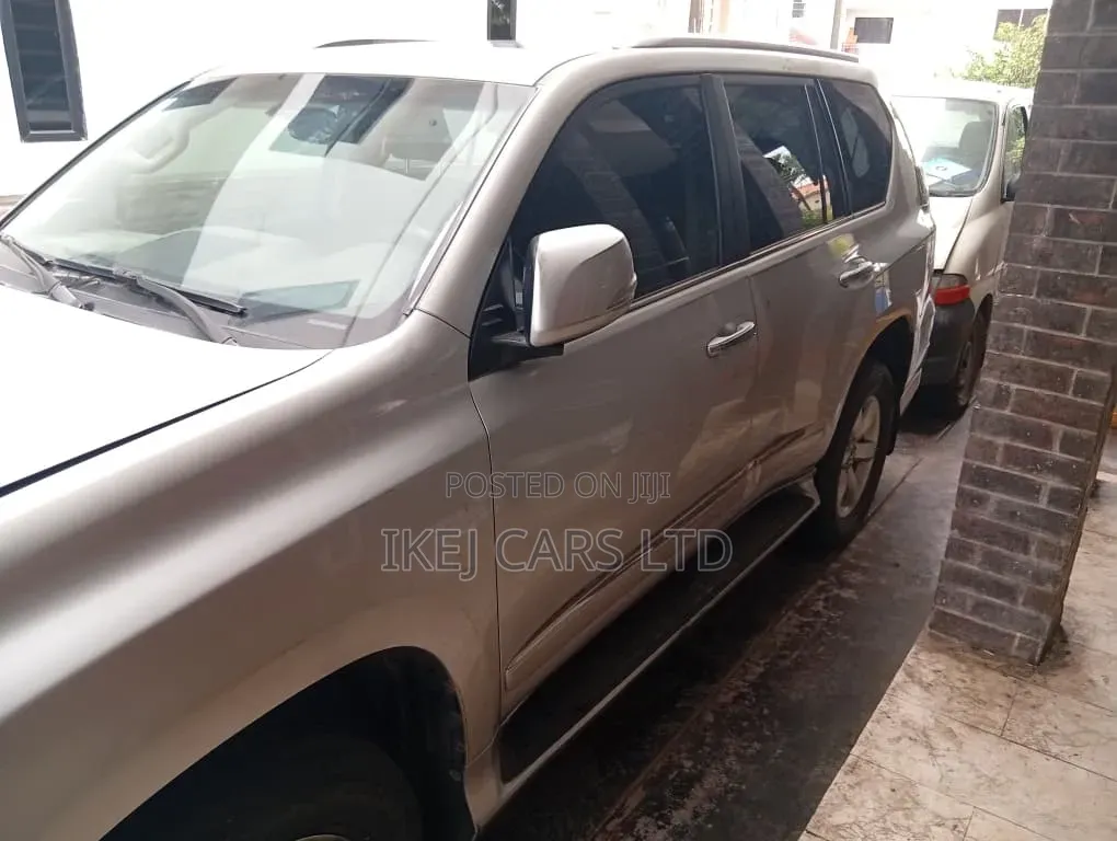 Lexus GX 2014 Silver