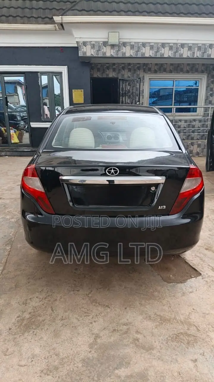JAC S5 2010 Black