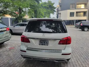 Mercedes-Benz GL-Class GL450 4MATIC 4dr SUV AWD (4.7L 8cyl Turbo 7A)